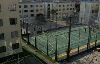 Imagem: O apartamento possui 2 Dormitórios, 1 Banheiro, 1 Vaga na garagem