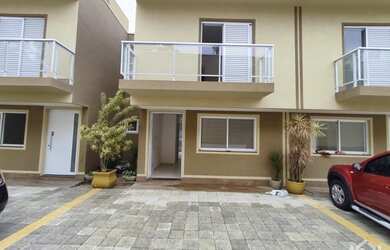 Imagem: A casa em condomínio possui 3 Dormitórios, 2 Banheiros, 2