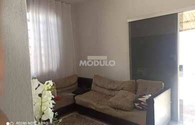 Imagem: A casa em condomínio possui 2 Dormitórios, 2 Banheiros, 2