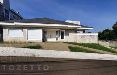 Imagem: A casa em condomínio possui 3 Dormitórios, 5 Banheiros, 4