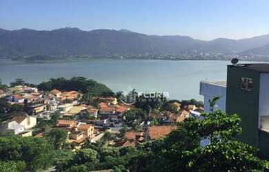 Imagem 2: Casa à venda por R$ 1.550.000,00 - Piratininga - Niterói/RJ