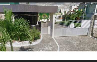 Imagem: A casa em condomínio possui 3 Dormitórios, 3 Banheiros, 2