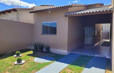 Imagem: A casa possui 2 Dormitórios, 2 Banheiros, 79m² de Área e