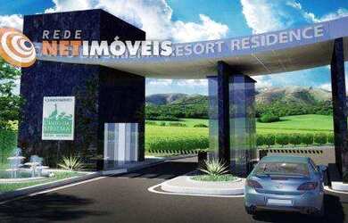 Imagem: O terreno e possui Dormitórios, Suítes, Banheiros, 1000-0m²