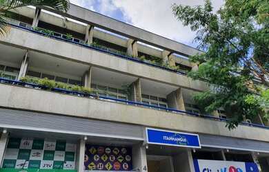 Imagem: O depósito possui 1 Vaga na garagem, 60m² de Área e está