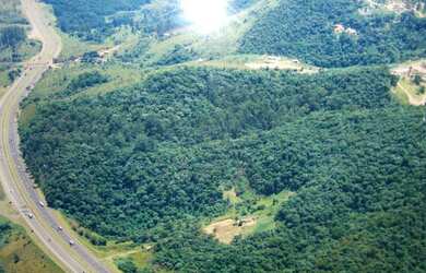 Imagem: O terreno possui 291.874m² de Área e está localizado em