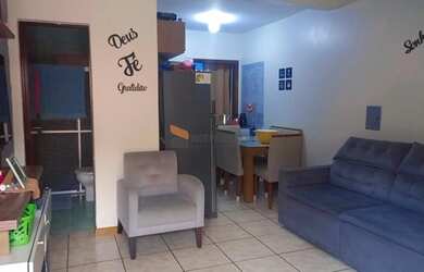 Imagem: A casa possui 2 Dormitórios, 1 Banheiro, 1 Vaga na garagem