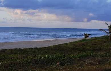 Imagem: A casa em condomínio possui 3 Dormitórios, 3 Banheiros, 2