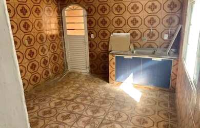 Imagem: A casa possui 2 Dormitórios, 1 Banheiro, 60m² de Área e