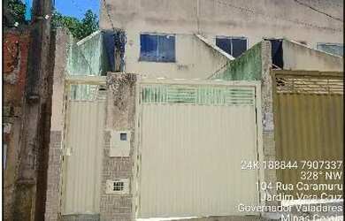 Imagem: A casa possui 2 Dormitórios, 1 Banheiro, 1 Vaga na garagem