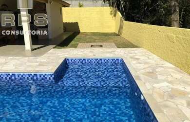 Imagem: A casa em condomínio possui 3 Dormitórios, 2 Banheiros, 2