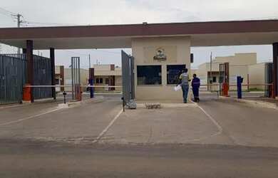 Imagem: A casa em condomínio possui 2 Dormitórios, 1 Banheiro, 56m²