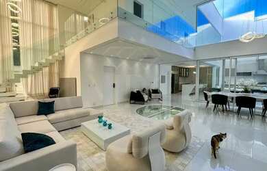 Imagem 4: Belíssima Casa na Ponta Negra/Energia solar/Cinema/Academia/Sauna/Adega/Novinha e Mobiliad