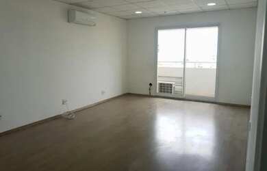 Imagem: O depósito possui 30m² de Área e está localizado em Penha