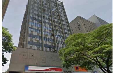 Imagem: O depósito possui 5 Vagas na garagem e 448m² de Área e está