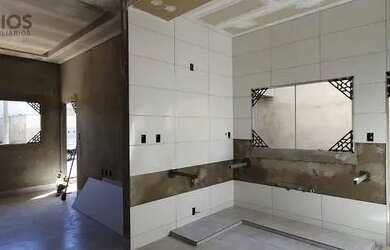 Imagem: A casa possui 2 Dormitórios, 1 Banheiro, 1 Vaga na garagem