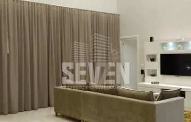 Imagem: A casa possui 4 Dormitórios, 4 Banheiros, 2 Vagas na garagem