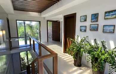 Imagem: A casa possui 5 Dormitórios, 5 Banheiros e 400m² de Área