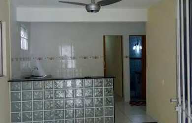 Imagem: A casa possui 1 Dormitório, 1 Banheiro e 50m² de Área e está