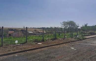 Imagem: O terreno possui 300m² de Área e está localizado em Jardim