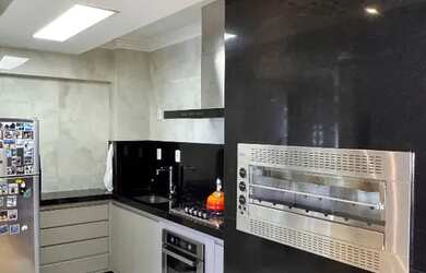 Imagem: O apartamento possui 3 Dormitórios, 3 Banheiros, 2 Vagas na