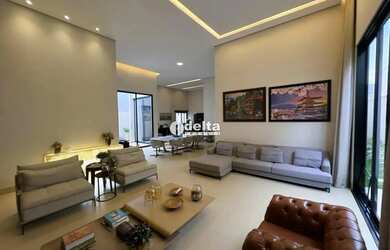 Imagem 1: Casa no condomínio GOLDEN VILLAGE disponível para venda em Uberlândia-MG