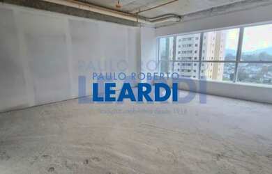 Imagem: O depósito possui 1 Vaga na garagem, 50m² de Área e está