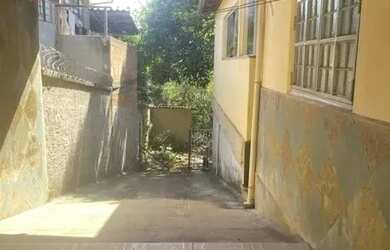 Imagem 5: Imóvel para aluguel possui 220 metros quadrados com 4 quartos em Jardim...