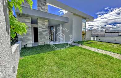 Imagem: A casa em condomínio possui 3 Dormitórios, 1 Banheiro, 2 Vagas