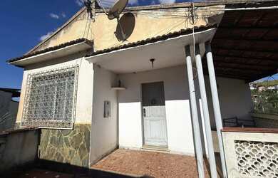 Imagem 3: Imóvel para aluguel tem 300 metros quadrados com 3 quartos em Teixeiras...