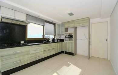 Imagem 10: Cobertura Exclusiva para Locação no Centro de Florianópolis