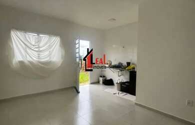 Imagem: A casa em condomínio possui 3 Dormitórios, 2 Banheiros, 1