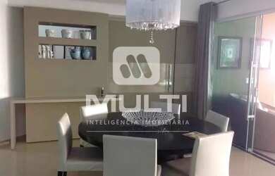 Imagem 10: Casa - JARDIM KARAIBA. Piscina, Ar-condicionado, Guarda roupae366m² de...