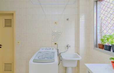 Imagem 12: Apartamento com 3 dormitórios sendo uma suíte no Água Verde