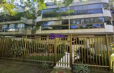 Imagem: O apartamento possui 3 Dormitórios, 2 Banheiros, 2 Vagas na