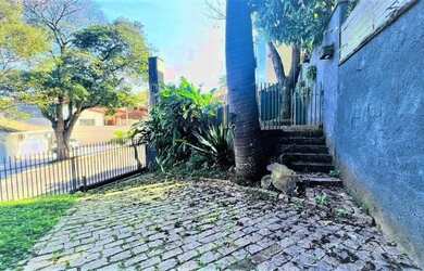 Imagem 2: LINDA CASA COM PISCINA À VENDA NA VILA JUNQUEIRA EM ATIBAIA