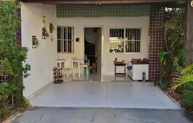 Imagem: A casa em condomínio possui 3 Dormitórios, 3 Banheiros, 2