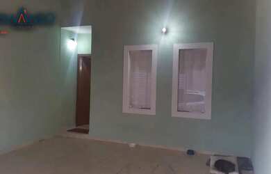 Imagem: A casa possui 2 Dormitórios, 2 Banheiros, 2 Vagas na garagem