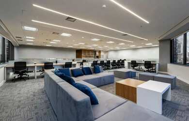 Imagem: O depósito possui 3 Vagas na garagem, 190m² de Área e está