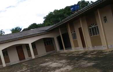 Imagem 3: Aluga se uma casa 3/4 com Area de festa