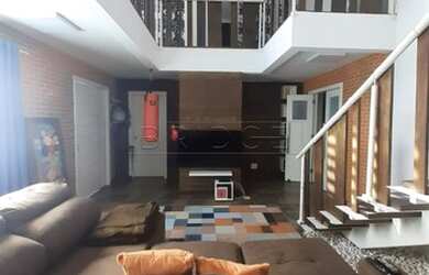 Imagem: PORTO ALEGRE - Casa Padrão - Sarandi