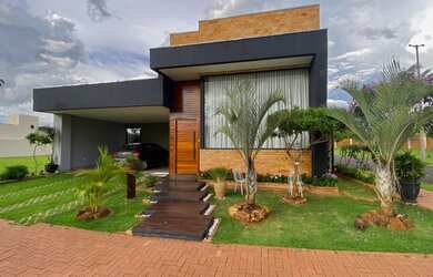 Imagem: A casa em condomínio possui 3 Dormitórios, 4 Banheiros, 4