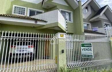 Imagem: A casa possui 3 Dormitórios, 3 Banheiros, 150m² de Área