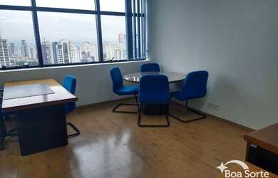 Imagem: O depósito possui 1 Vaga na garagem, 35m² de Área e está