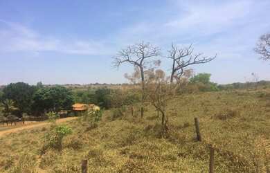 Imagem: O terreno possui 40000-0m² de Área e está localizado em Senador