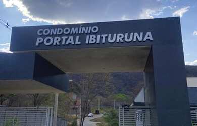 Imagem: O terreno possui 484m² de Área e está localizado em Centro