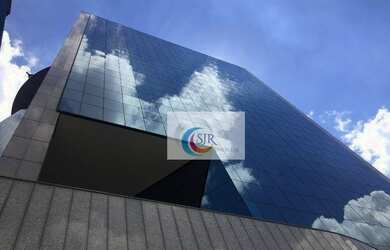 Imagem: O depósito possui 5 Vagas na garagem, 518m² de Área e está