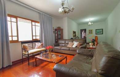 Imagem: O depósito e possui Dormitórios, Suítes, Banheiros, 5