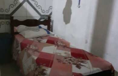 Imagem: A casa possui 2 Dormitórios, 1 Banheiro e Varanda e está localizado