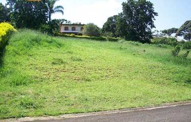 Imagem: O terreno possui 2.077m² de Área e está localizado em Bragança